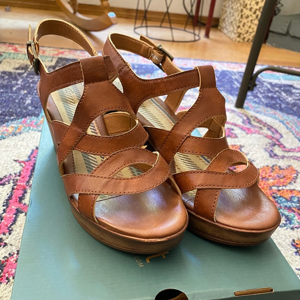 B.O.C. vintage inspired sandals.